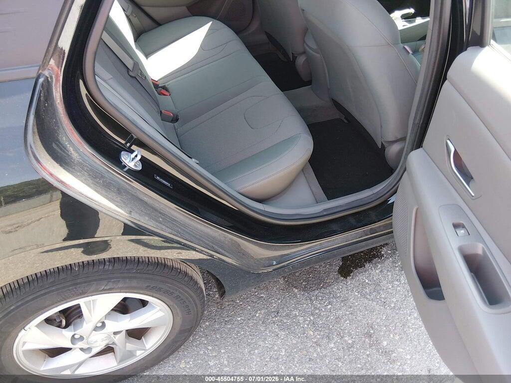 5NPLL4AG8MH049768 2021 HYUNDAI ELANTRA photo no. 8