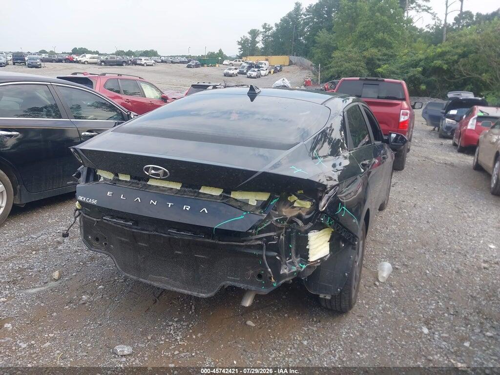 KMHLS4AG0MU135869 2021 HYUNDAI ELANTRA photo no. 4