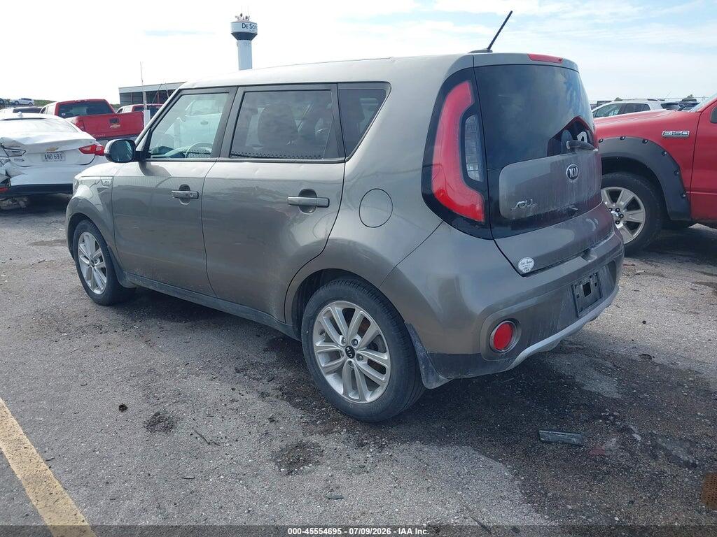 KNDJP3A58H7444404 2017 KIA SOUL photo no. 3