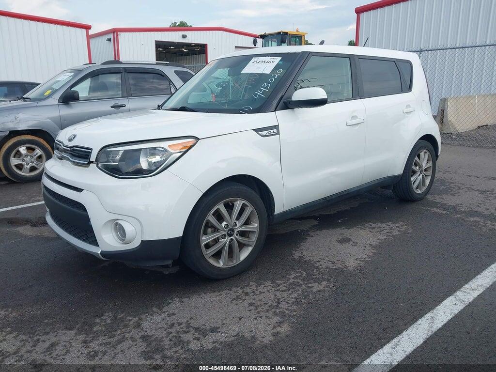 KNDJP3A57H7443020 2017 KIA SOUL photo no. 2