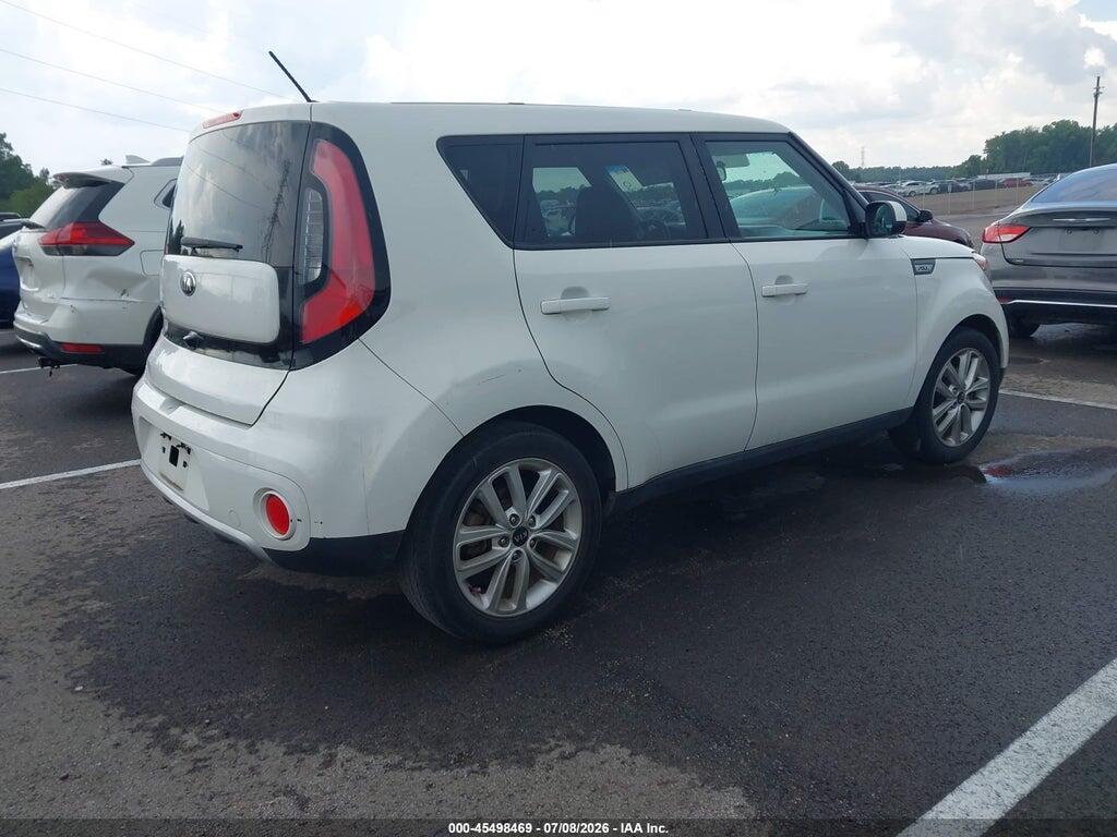 KNDJP3A57H7443020 2017 KIA SOUL photo no. 4
