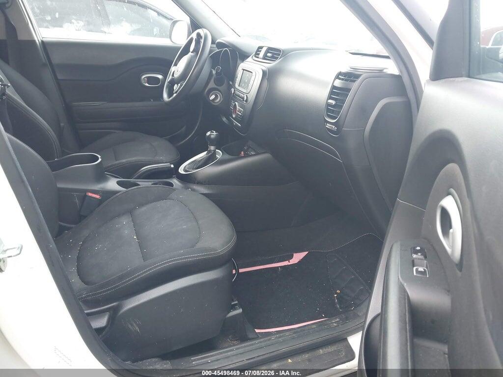 KNDJP3A57H7443020 2017 KIA SOUL photo no. 5