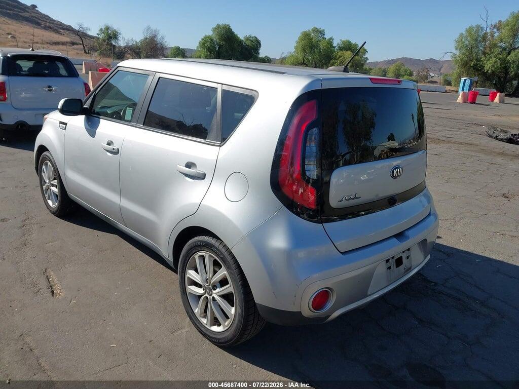 KNDJP3A53H7477844 2017 KIA SOUL photo no. 3