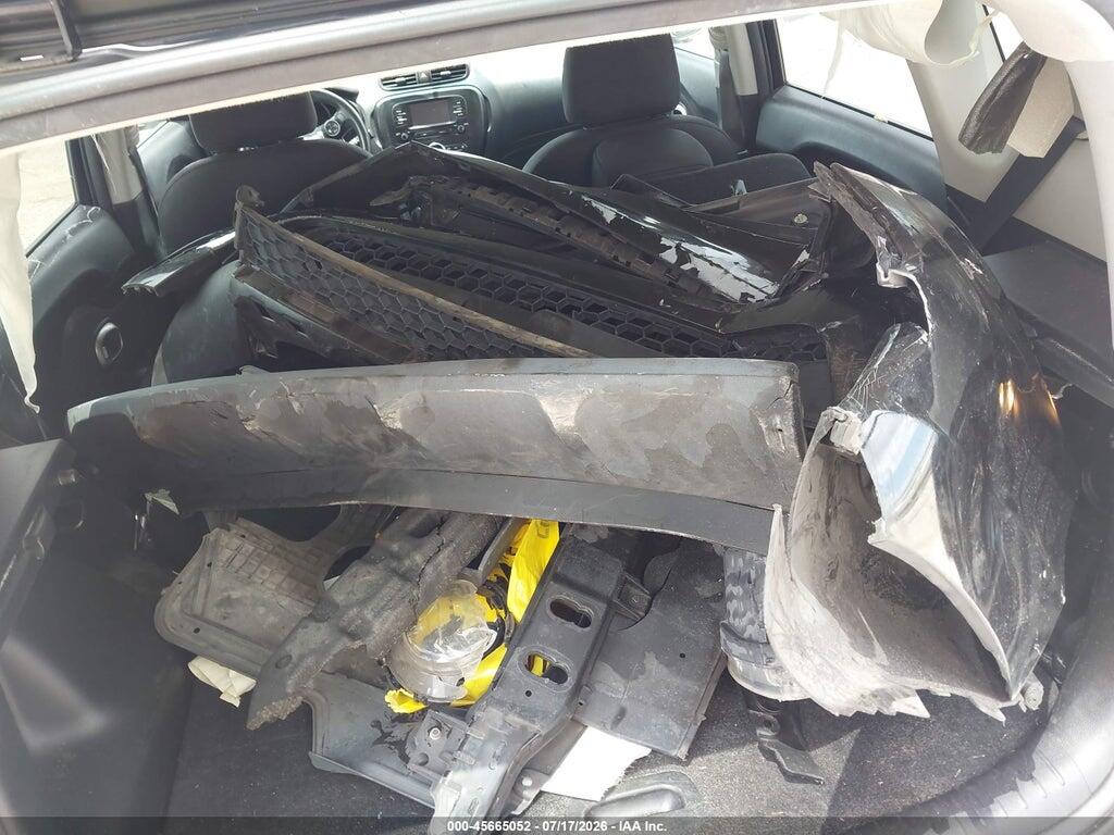 KNDJP3A54H7477299 2017 KIA SOUL photo no. 12