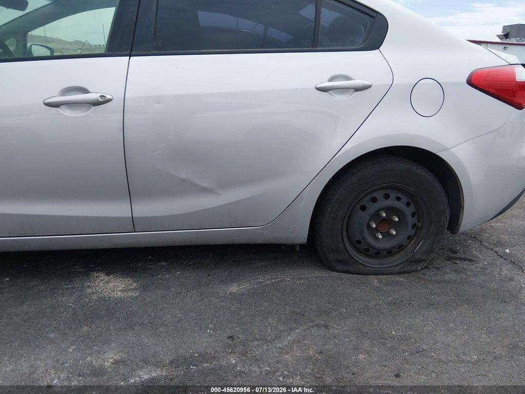 KNAFK4A63G5555243 2016 KIA FORTE photo no. 6