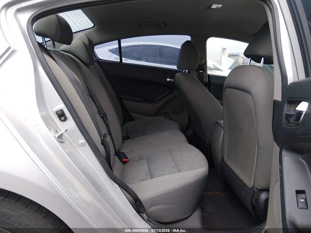 KNAFK4A63G5555243 2016 KIA FORTE photo no. 8