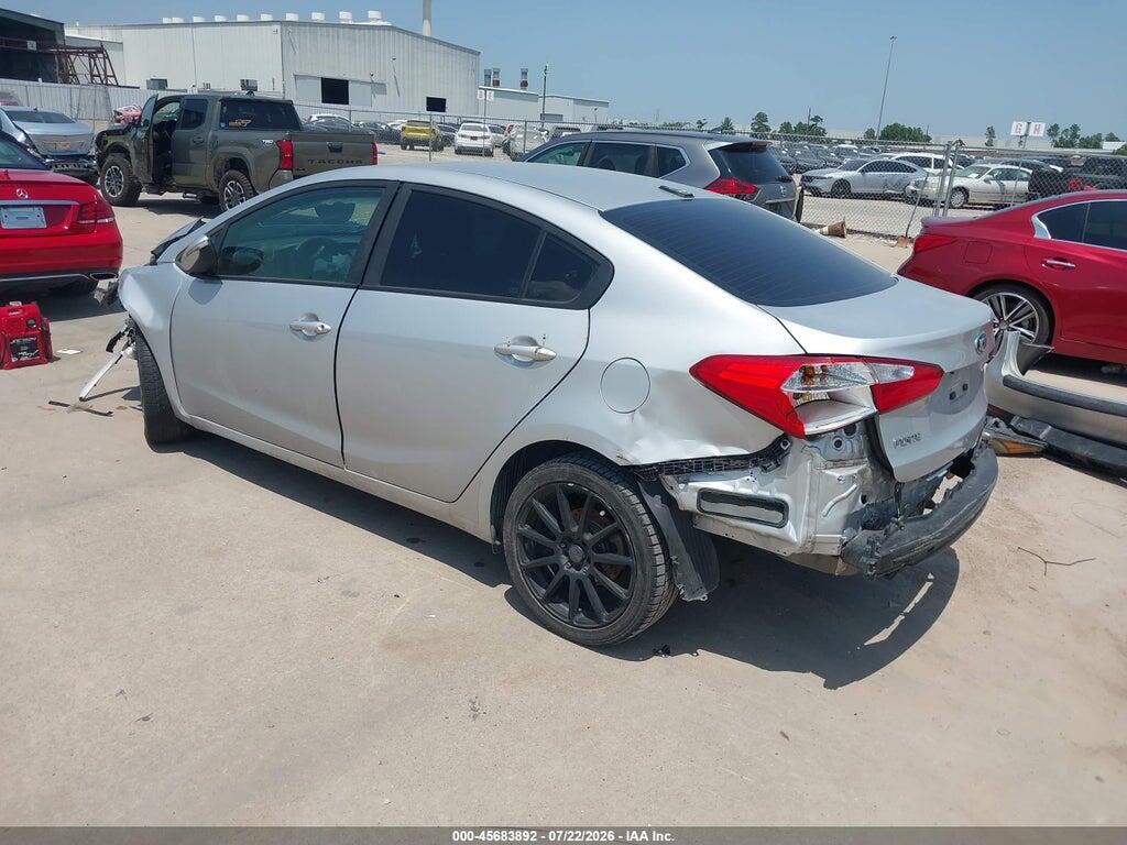 KNAFX4A67G5608625 2016 KIA FORTE photo no. 3