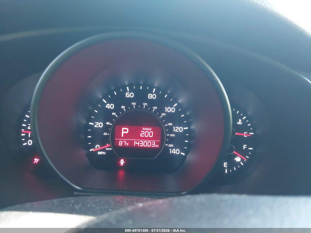 KNDJP3A56H7437385 2017 KIA SOUL photo no. 7