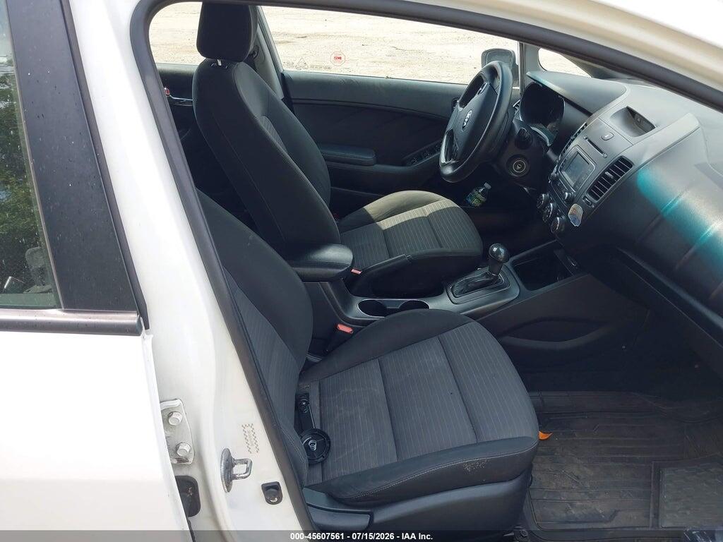 KNAFX4A67G5491998 2016 KIA FORTE photo no. 5