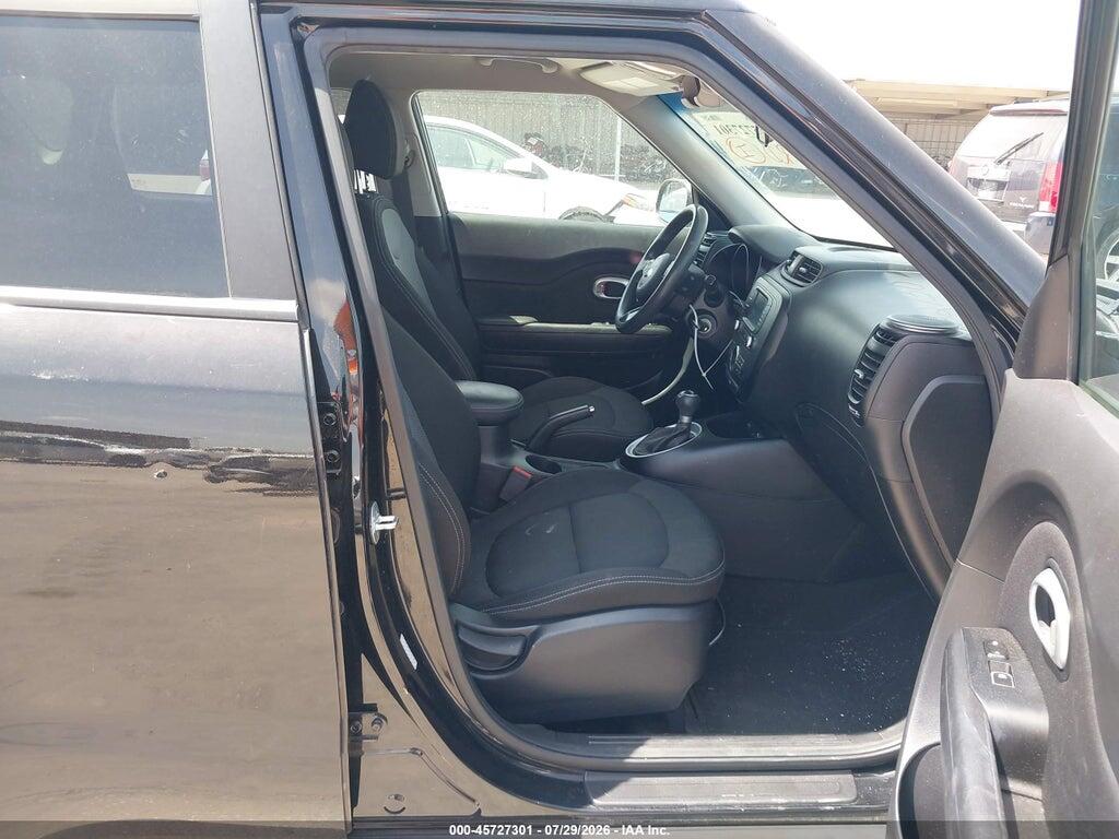 KNDJP3A52H7478080 2017 KIA SOUL photo no. 5