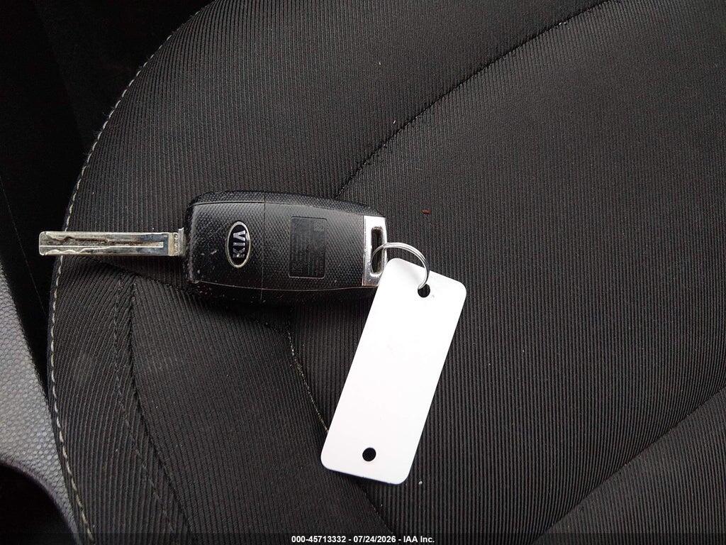 KNDJP3A52H7477866 2017 KIA SOUL photo no. 11
