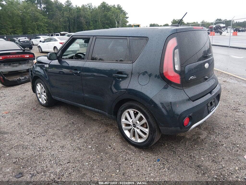 KNDJP3A52H7477866 2017 KIA SOUL photo no. 3