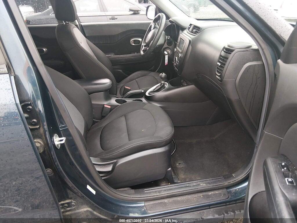 KNDJP3A52H7477866 2017 KIA SOUL photo no. 5