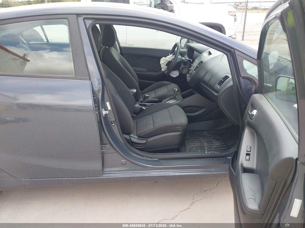 KNAFX4A6XG5541440 2016 KIA FORTE photo no. 5