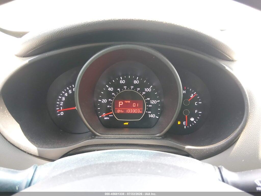 KNDJN2A27H7427776 2017 KIA SOUL photo no. 7