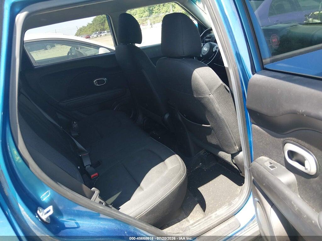 KNDJP3A53H7489072 2017 KIA SOUL photo no. 8