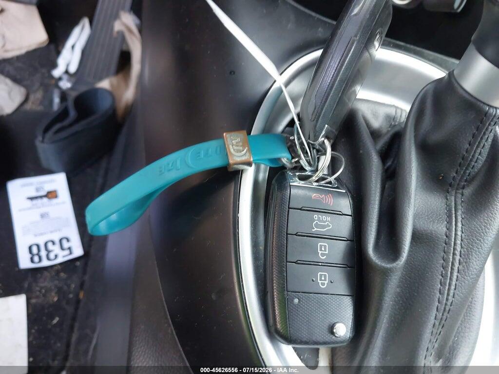 KNDJN2A20H7489794 2017 KIA SOUL photo no. 11