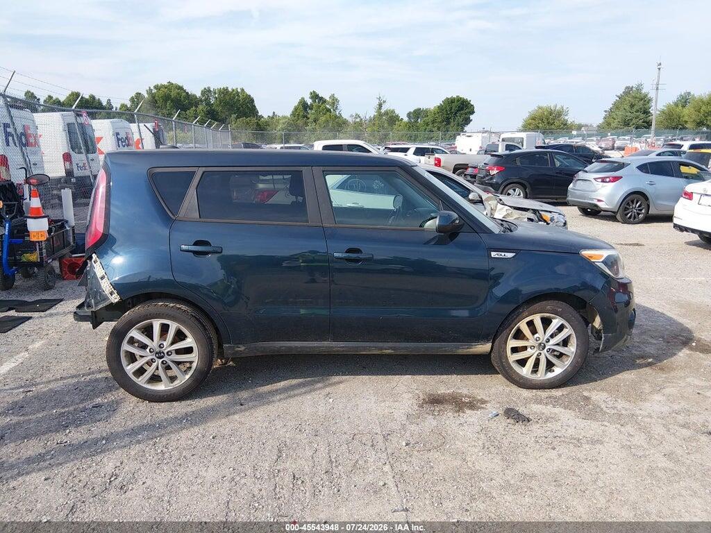 KNDJP3A53H7422892 2017 KIA SOUL photo no. 12