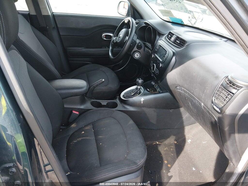 KNDJP3A53H7422892 2017 KIA SOUL photo no. 5