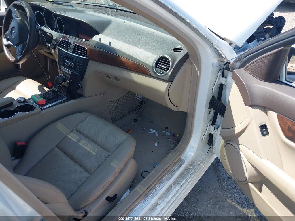 WDDGF4HB2EA954086 2014 MERCEDES-BENZ C 250 photo no. 5