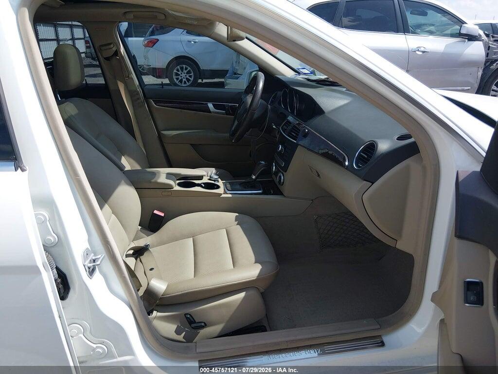 WDDGF4HB8EA950978 2014 MERCEDES-BENZ C 250 photo no. 5