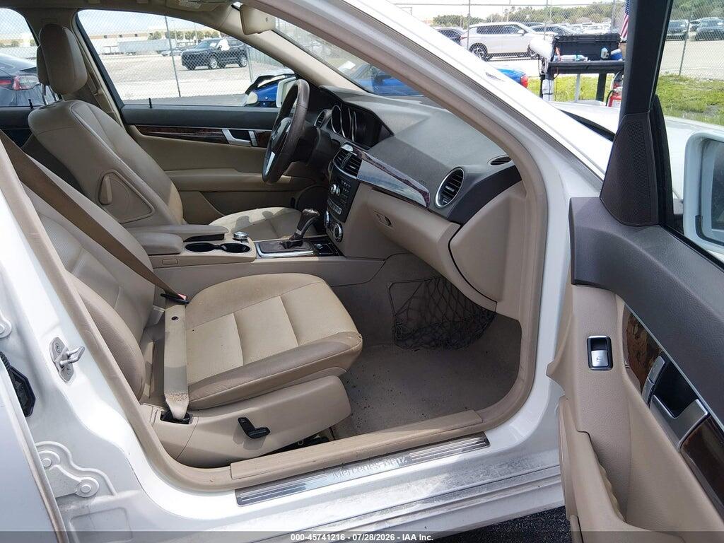 WDDGF4HB0EA937271 2014 MERCEDES-BENZ C 250 photo no. 5