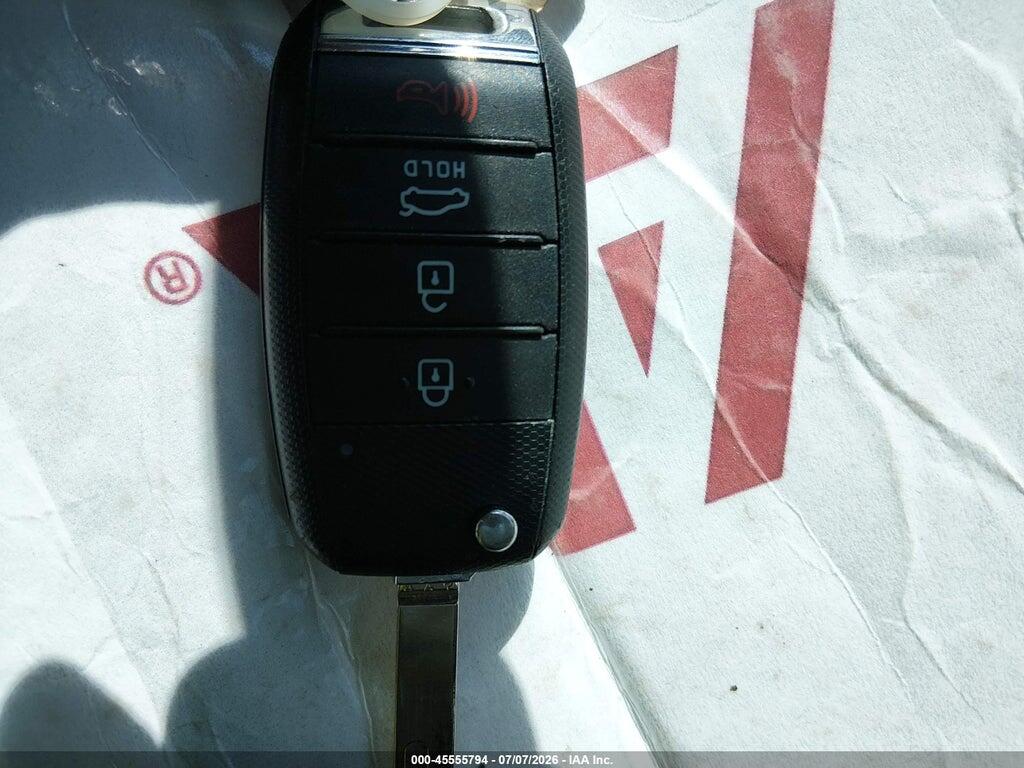 5XXGT4L36GG075166 2016 KIA OPTIMA photo no. 11