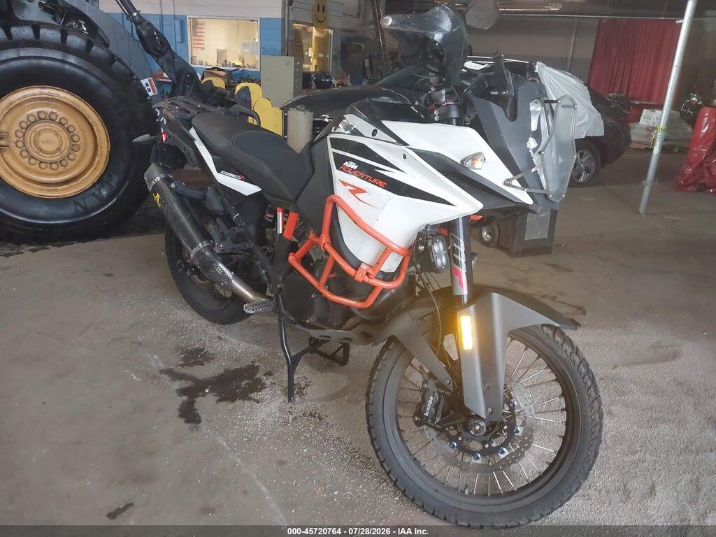 VBKV49404HM978898 2017 KTM 1090 photo no. 4