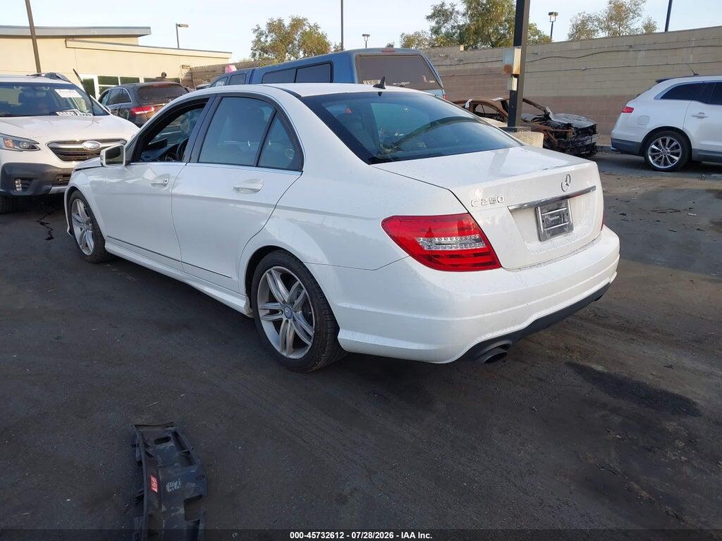 WDDGF4HB0EA914461 2014 MERCEDES-BENZ C 250 photo no. 3