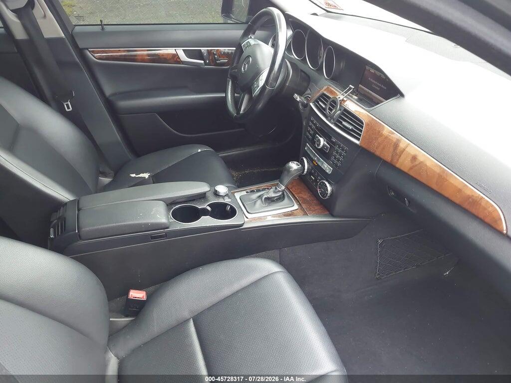 WDDGF8AB8ER305654 2014 MERCEDES-BENZ C 300 photo no. 5