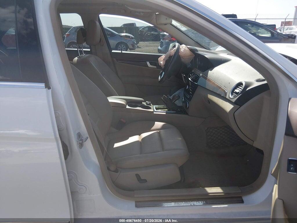 WDDGF8AB8EA941778 2014 MERCEDES-BENZ C 300 photo no. 5