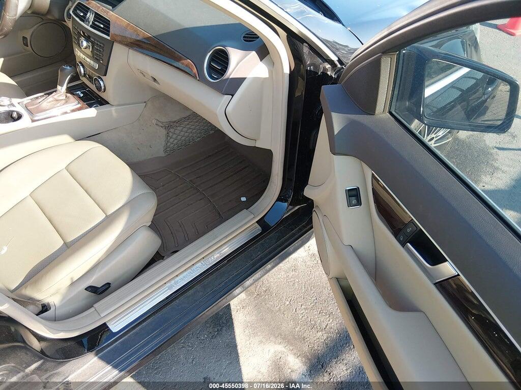WDDGF8AB7EA962203 2014 MERCEDES-BENZ C 300 photo no. 5