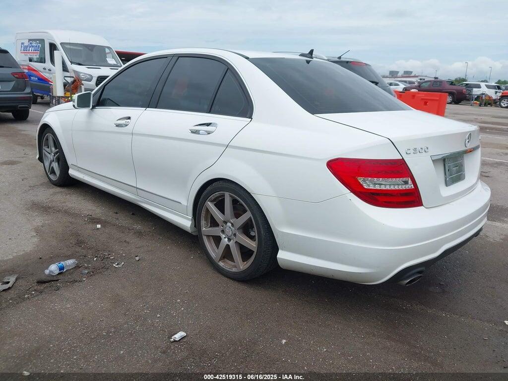 WDDGF8AB6EA960992 2014 MERCEDES-BENZ C 300 photo no. 3