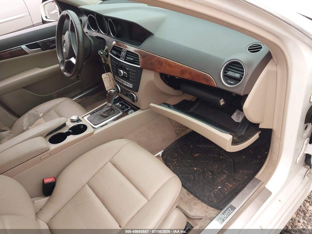 WDDGF5HB7EA905102 2014 MERCEDES-BENZ C 350 photo no. 5