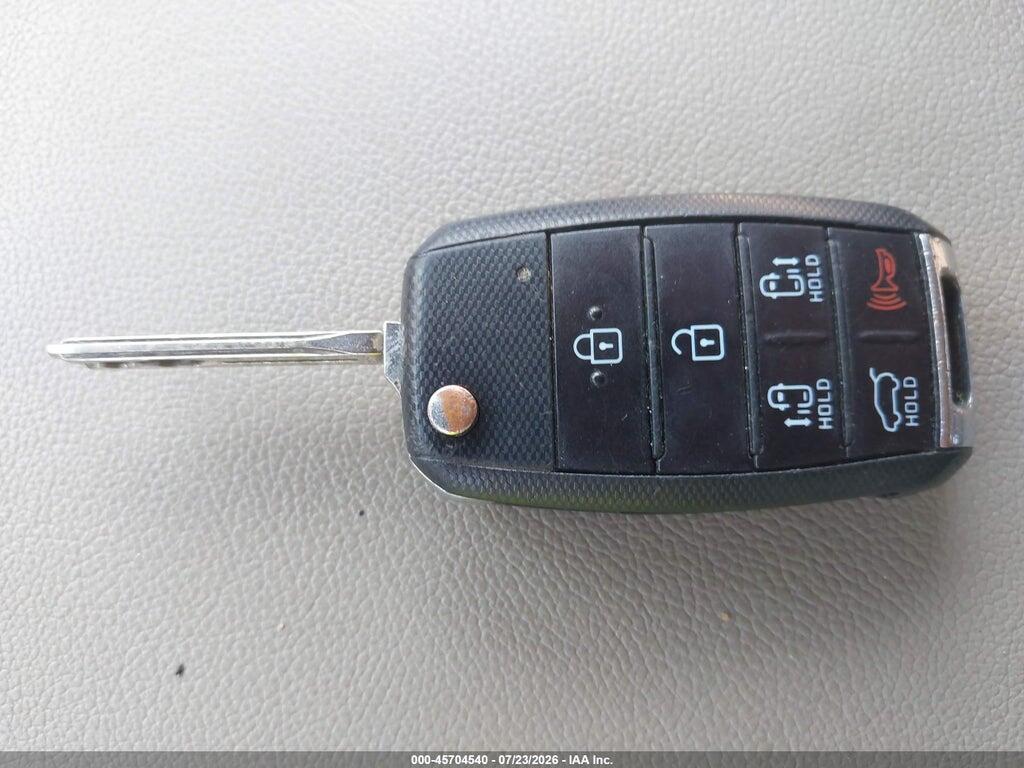 KNDMB5C1XG6163534 2016 KIA SEDONA photo no. 11