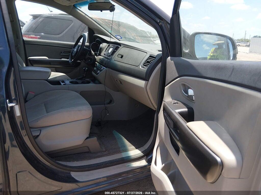 KNDMB5C19G6129407 2016 KIA SEDONA photo no. 5