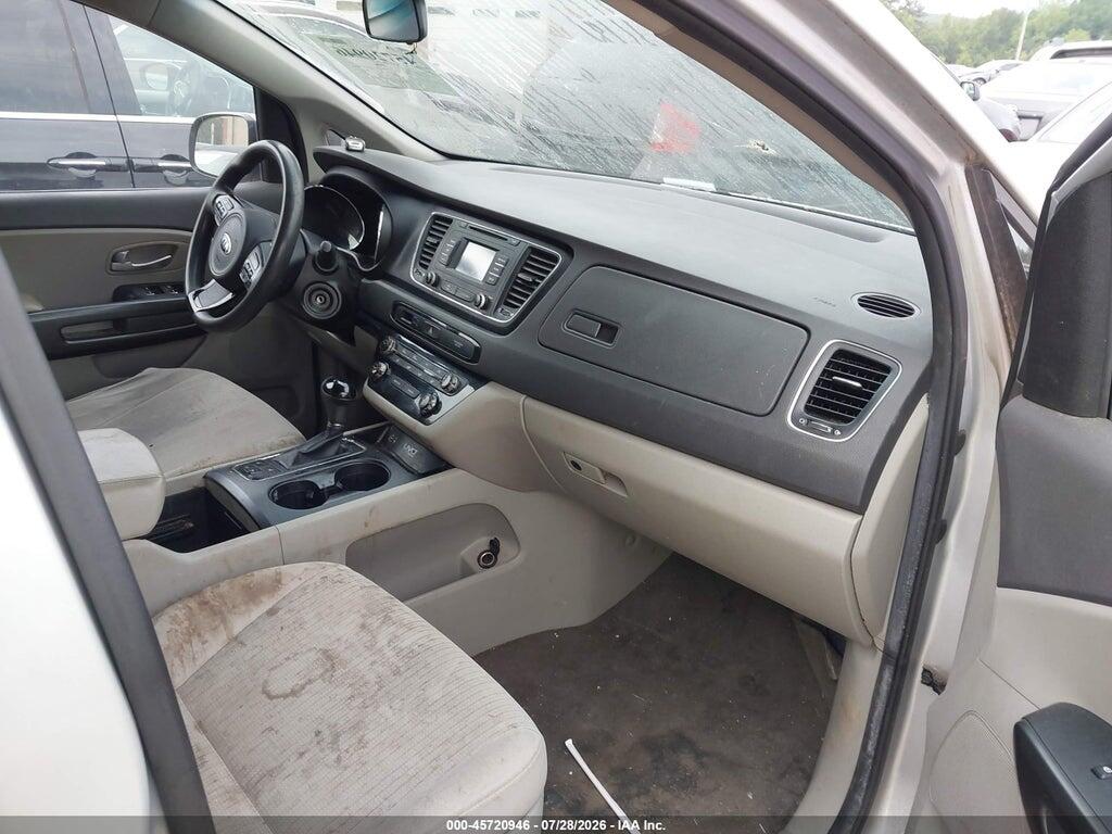 KNDMB5C19G6174217 2016 KIA SEDONA photo no. 5