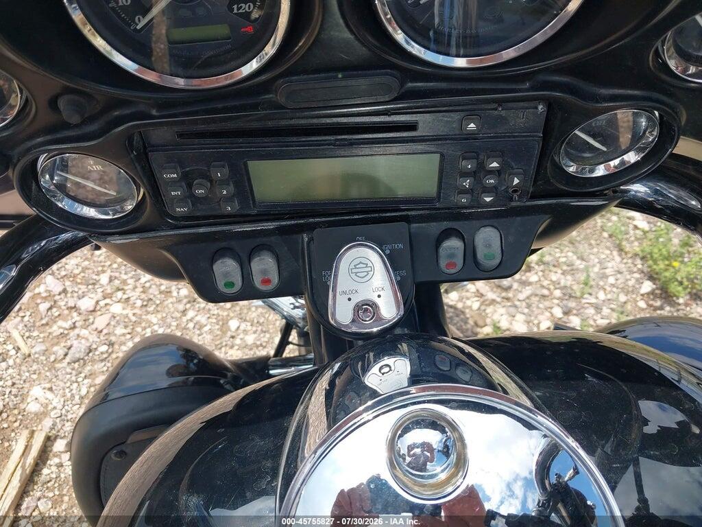 1HD1KEM1XBB669185 2011 HARLEY-DAVIDSON FLHTK photo no. 11