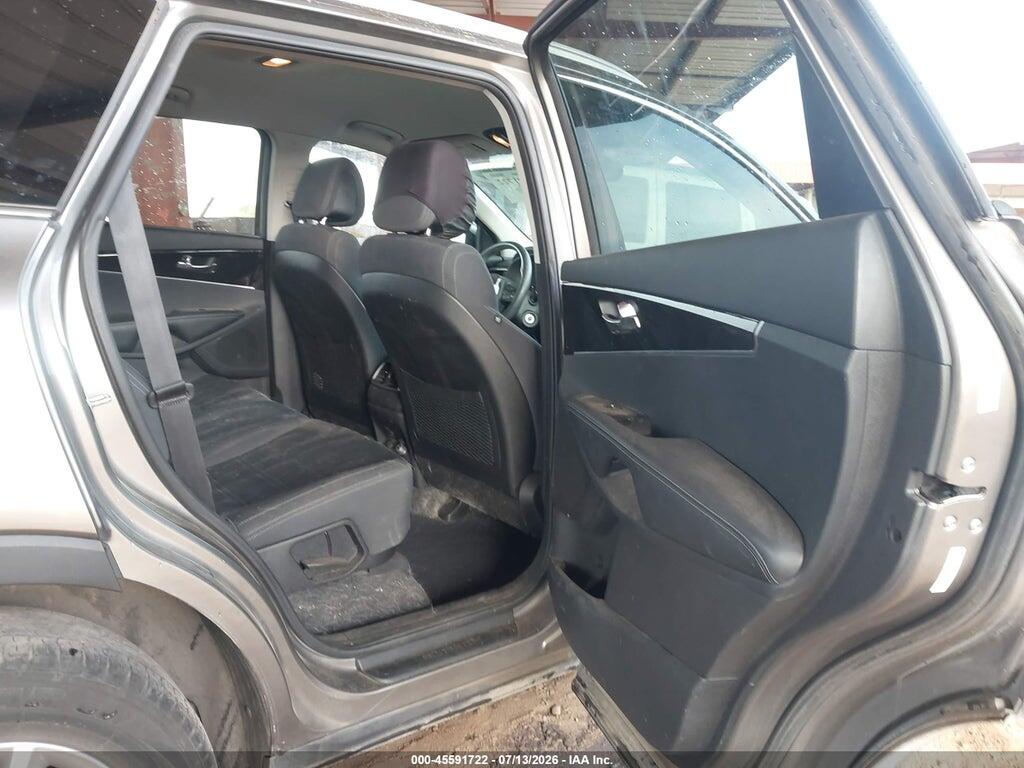 5XYPG4A34GG087240 2016 KIA SORENTO photo no. 8