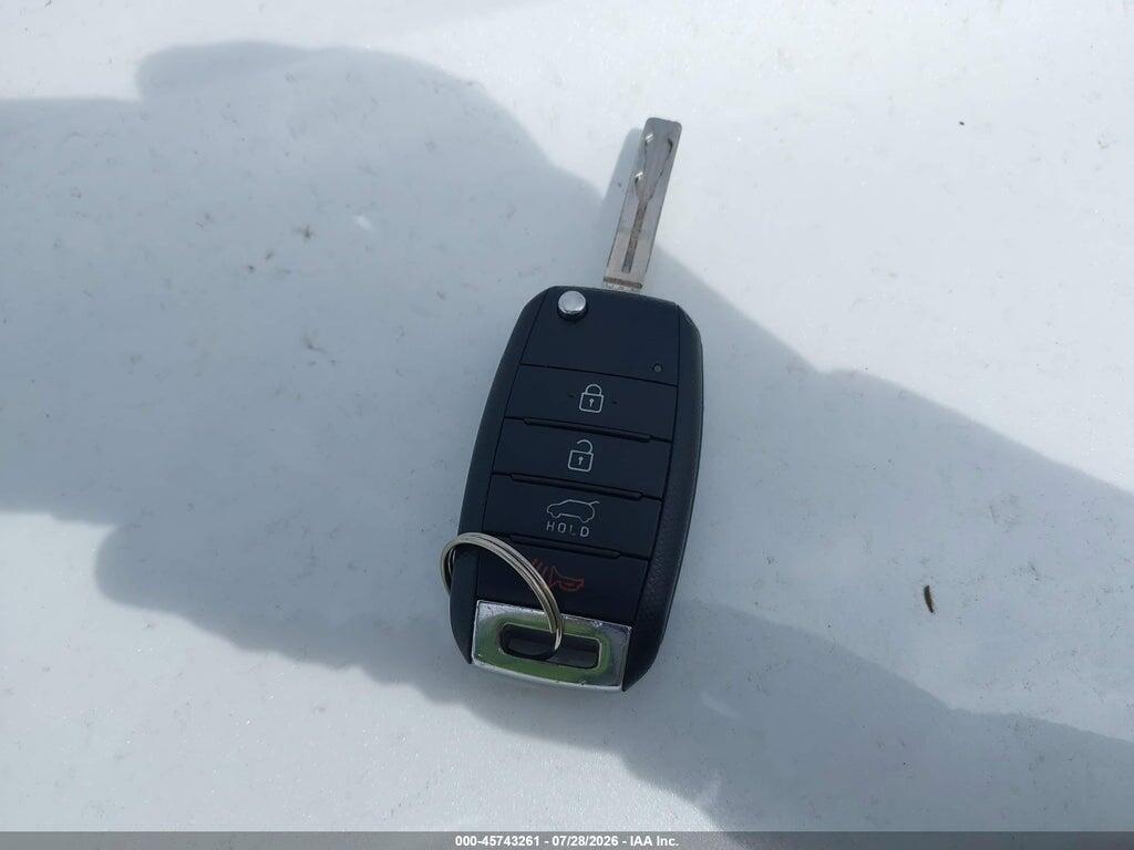 KNDJP3A53G7869592 2016 KIA SOUL photo no. 11
