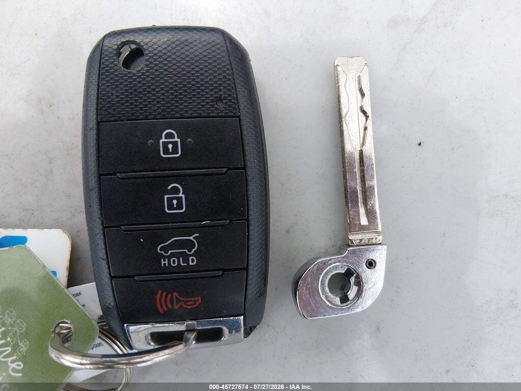 KNDJP3A56G7365277 2016 KIA SOUL photo no. 11