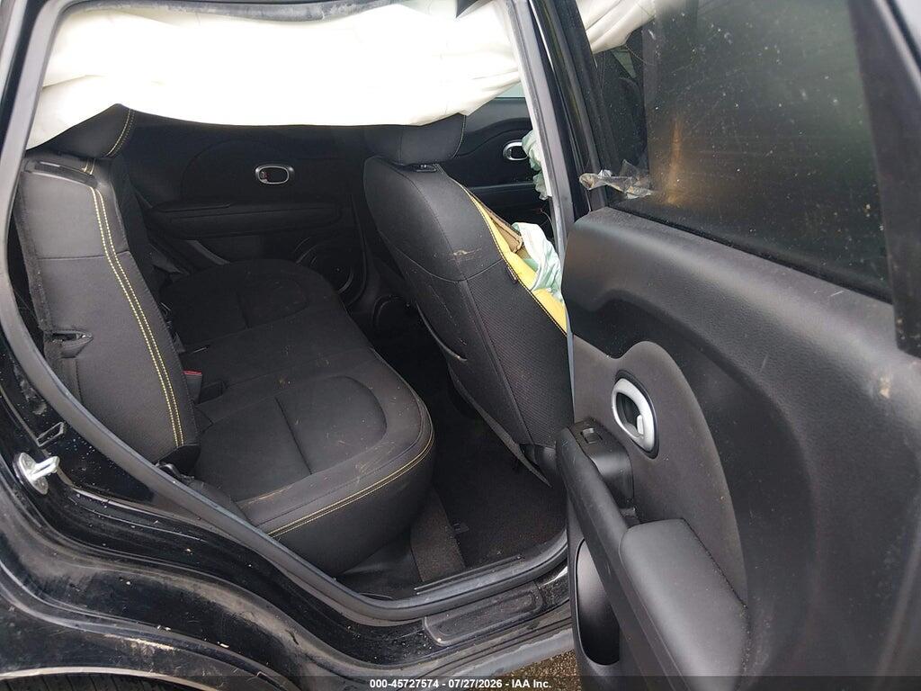 KNDJP3A56G7365277 2016 KIA SOUL photo no. 8
