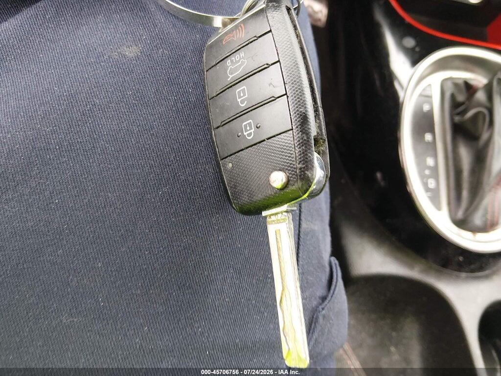 KNDJP3A54G7351295 2016 KIA SOUL photo no. 11