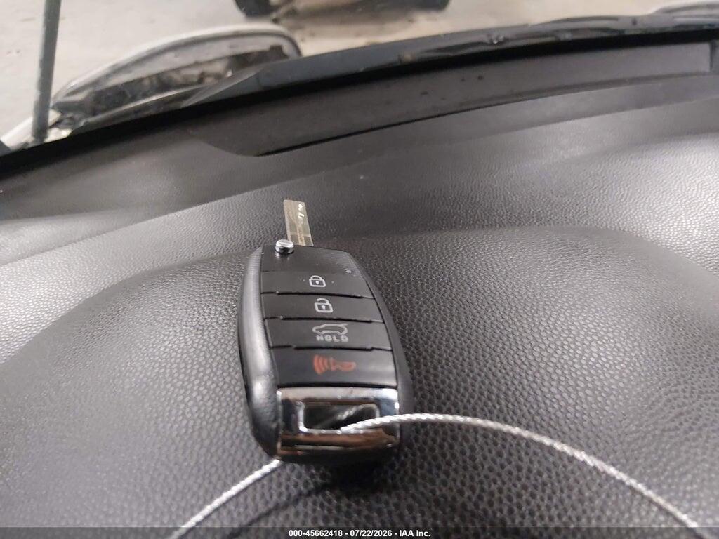 KNDJP3A50G7302532 2016 KIA SOUL photo no. 11