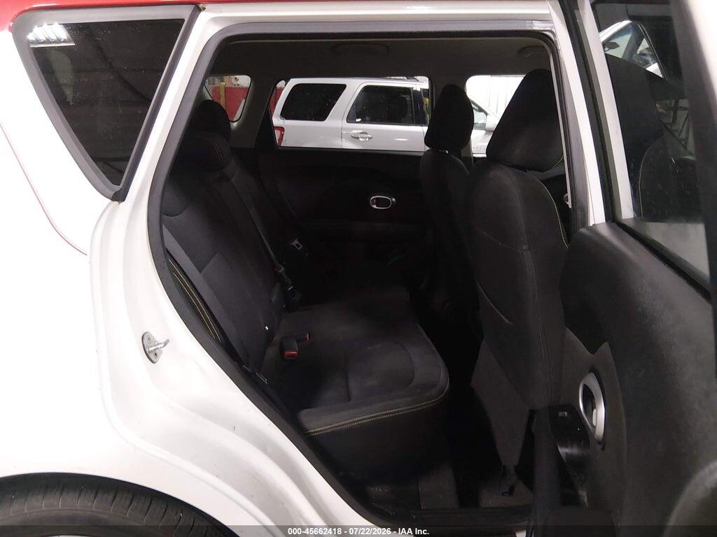 KNDJP3A50G7302532 2016 KIA SOUL photo no. 8