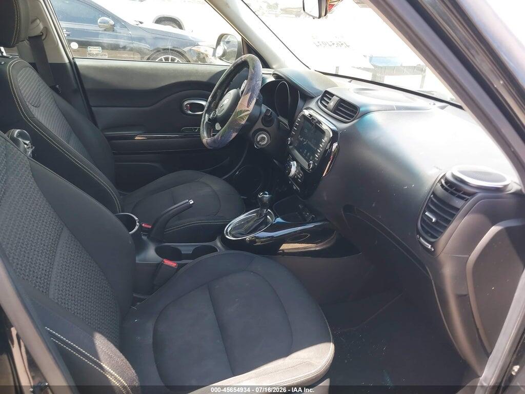 KNDJP3A55G7275988 2016 KIA SOUL photo no. 5