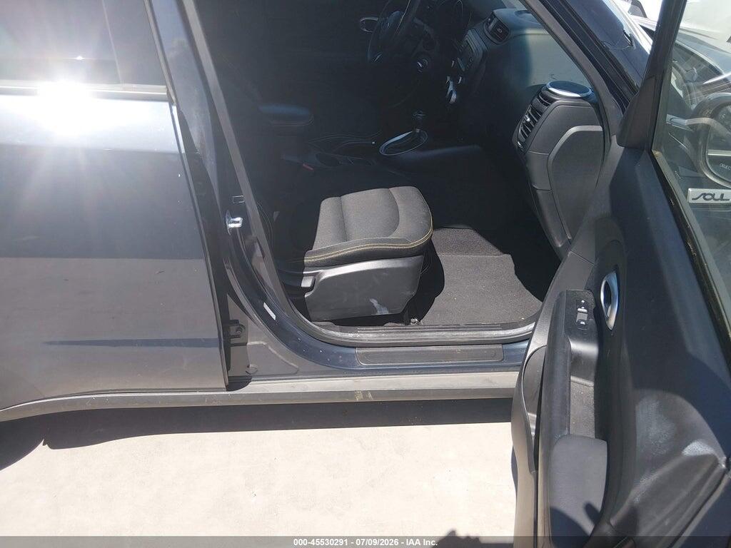 KNDJP3A56G7247276 2016 KIA SOUL photo no. 5