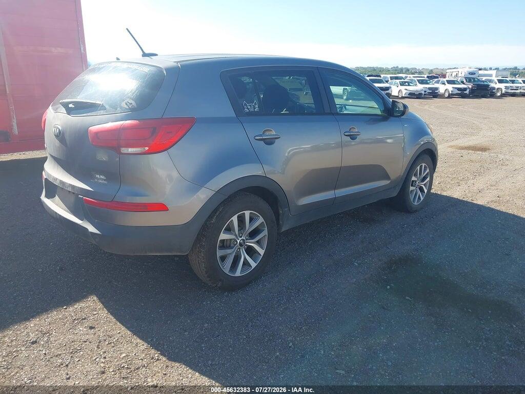 KNDPBCAC8G7864086 2016 KIA SPORTAGE photo no. 4