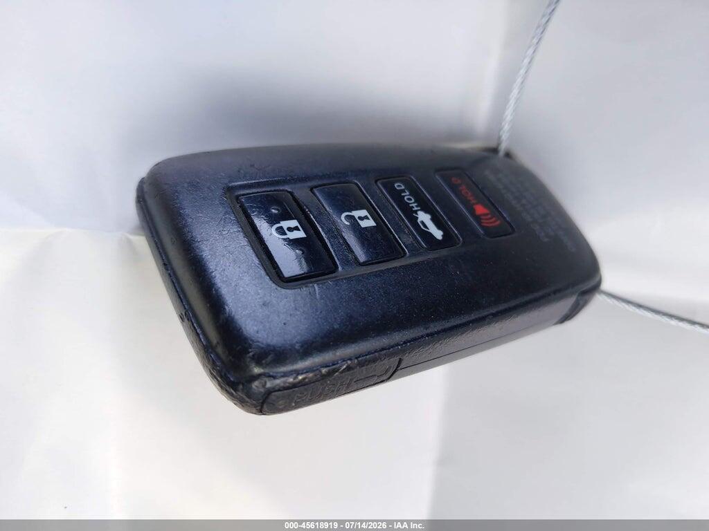 JTHBA1D22H5039225 2017 LEXUS IS 200T photo no. 11
