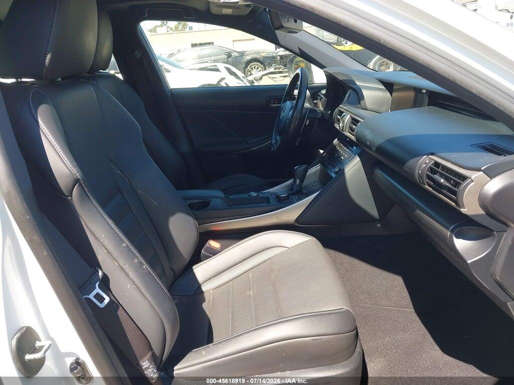 JTHBA1D22H5039225 2017 LEXUS IS 200T photo no. 5
